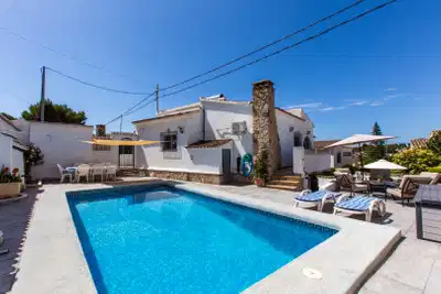 4 bedrooms, 3 bathrooms Villa in Benissa