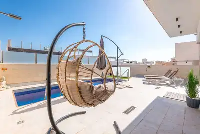 3 bedrooms, 3 bathrooms Villa in Orihuela Costa thumb 3