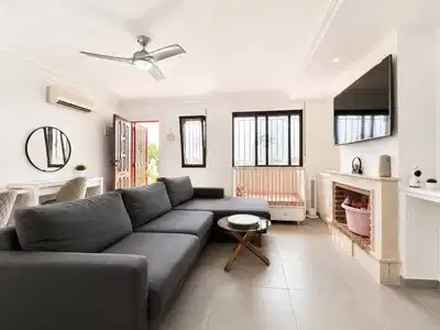 2 bedrooms, 2 bathrooms Villa in Villamartin thumb 3