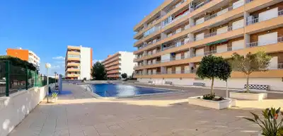 2 bedrooms, 2 bathrooms Apartment in Punta Prima thumb 4
