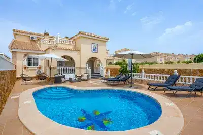 3 bedrooms, 3 bathrooms Villa in Gran Alacant