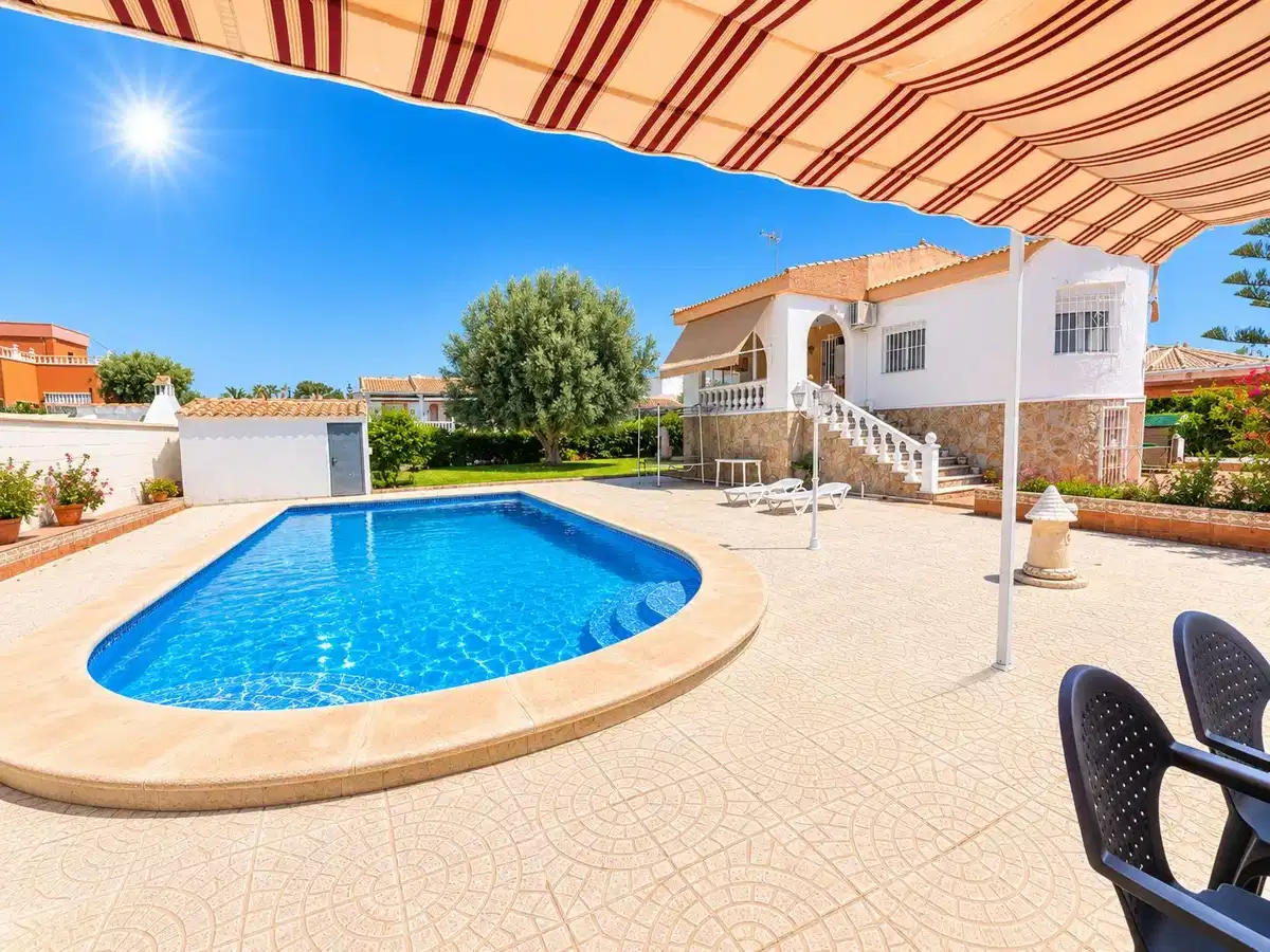5 bedrooms, 2 bathrooms Villa in La Siesta