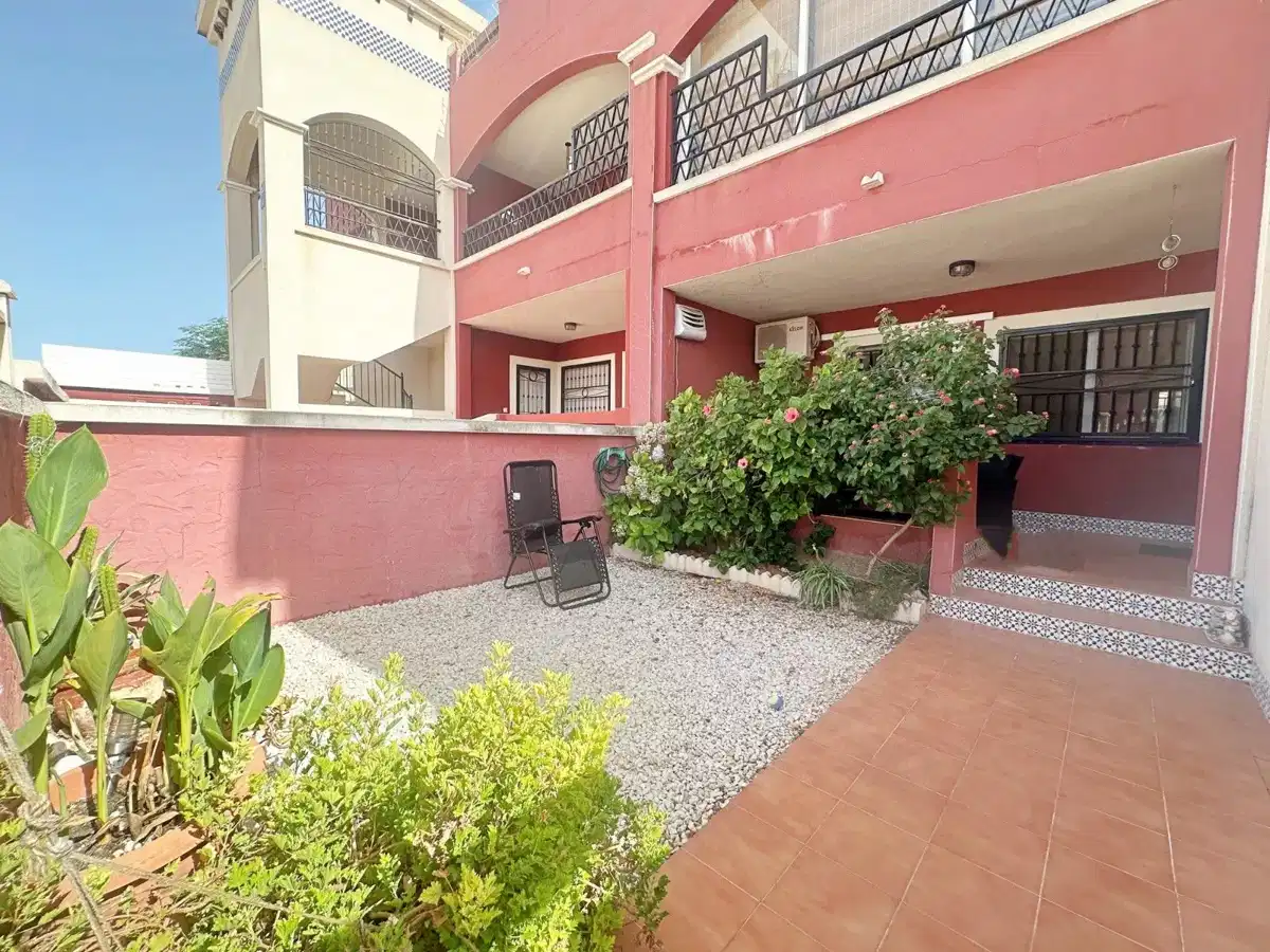 2 bedrooms, 2 bathrooms Bungalow in Torrevieja