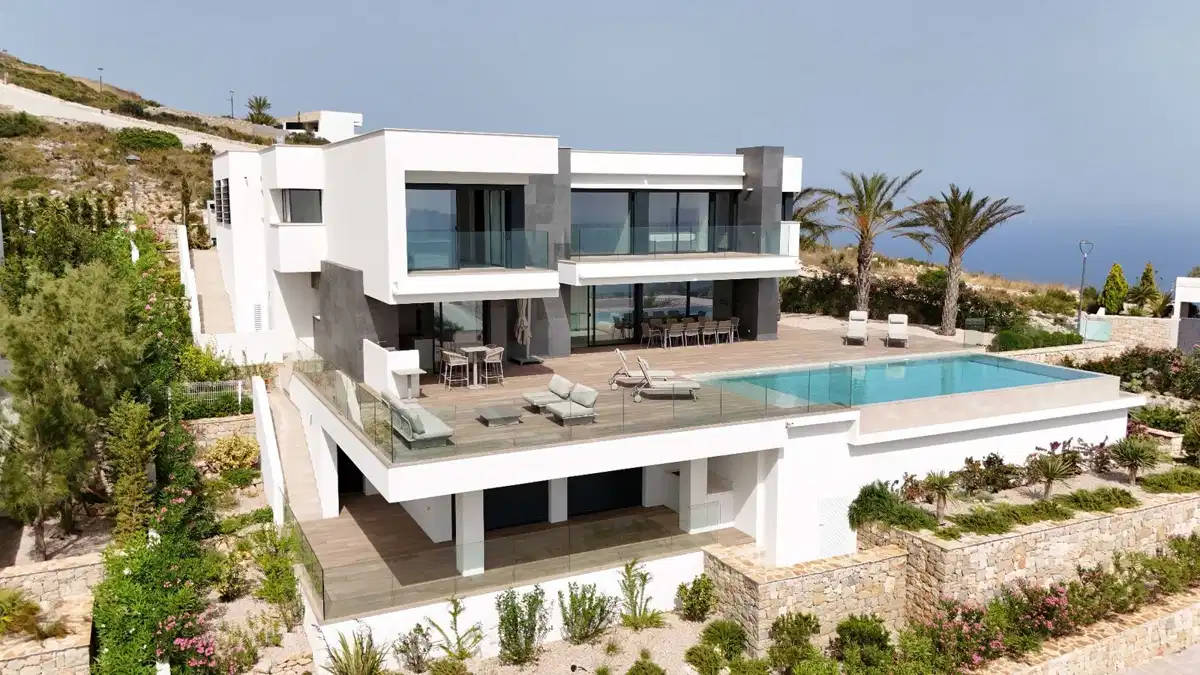 5 bedrooms, 5 bathrooms Villa in Benitachell