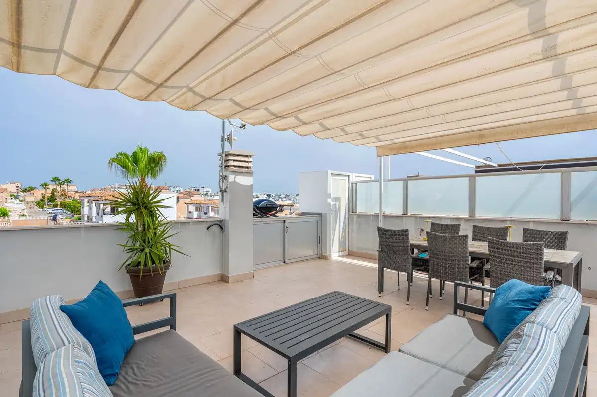 2 bedrooms, 2 bathrooms Bungalow in Punta Prima thumb 2