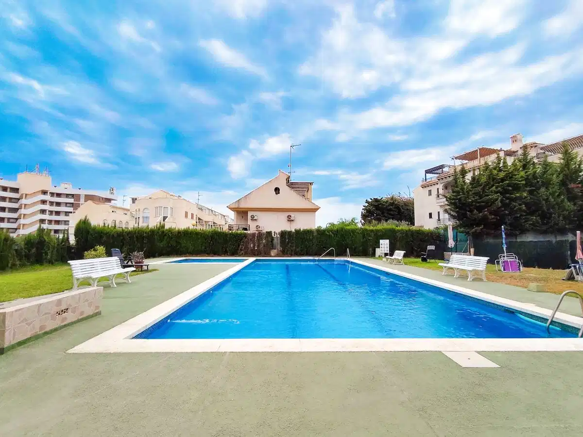 3 bedrooms, 2 bathrooms Apartment in La Zenia