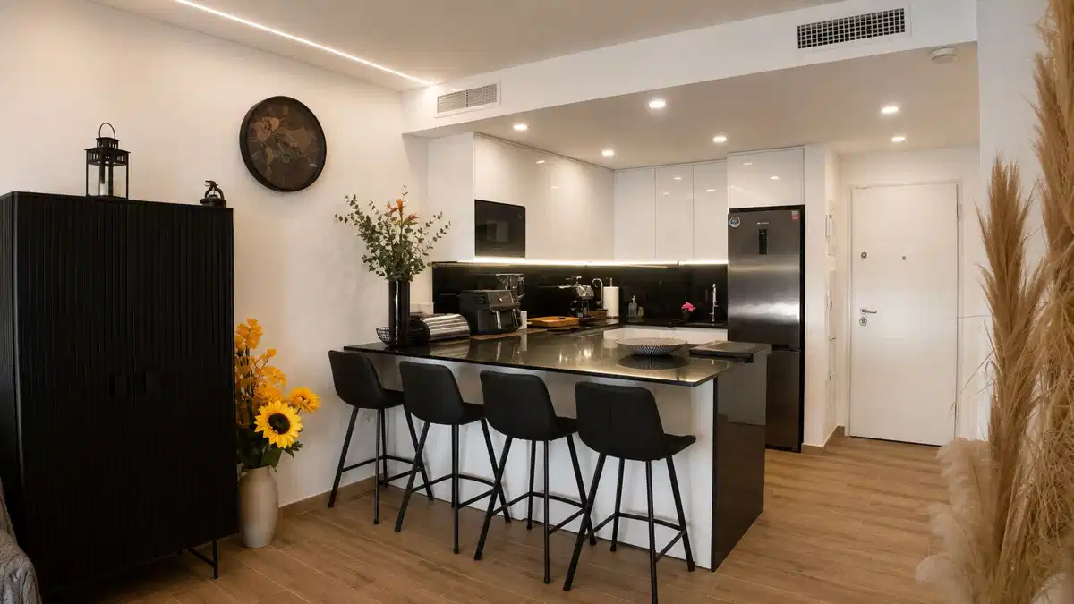 3 bedrooms, 2 bathrooms Penthouse in Villamartin thumb 7