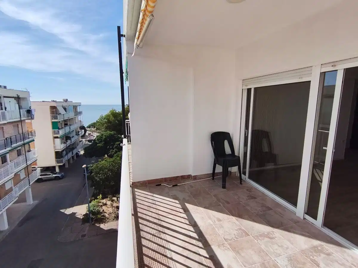 3 bedrooms, 2 bathrooms Apartment in Punta Prima