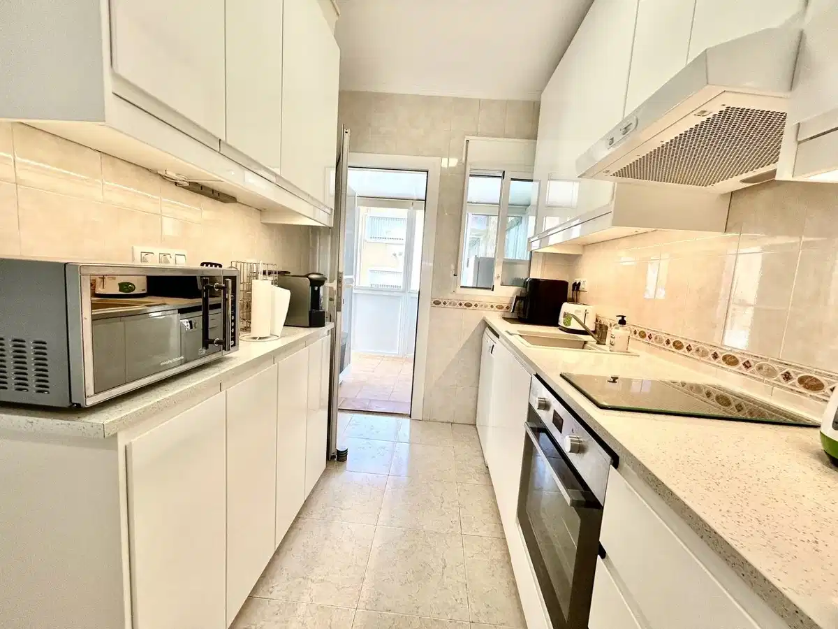 5 bedrooms, 4 bathrooms Villa in Villamartin thumb 12
