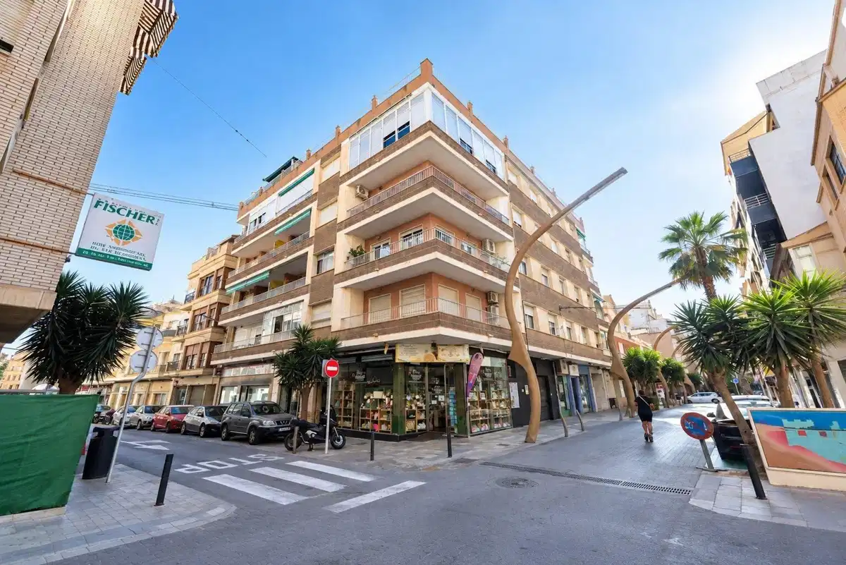 3 bedrooms, 2 bathrooms Apartment in Torrevieja