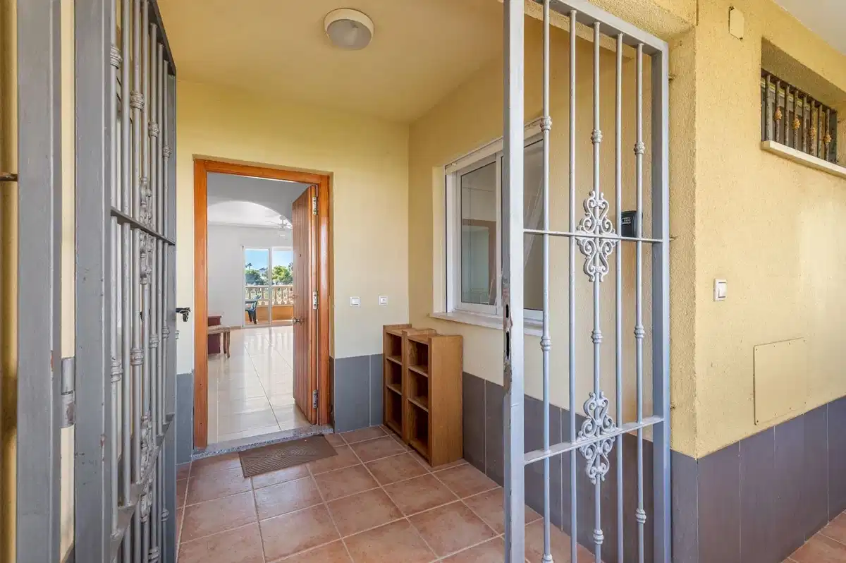 3 bedrooms, 2 bathrooms Apartment in Orihuela Costa thumb 3