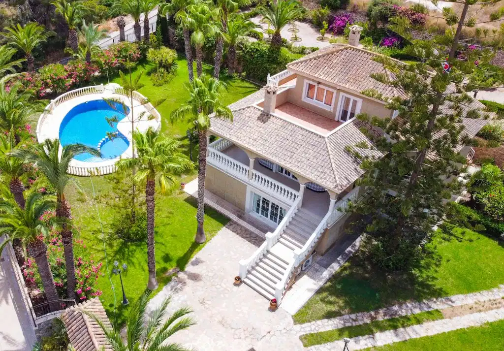 7 bedrooms, 5 bathrooms Villa in Villamartin thumb 11