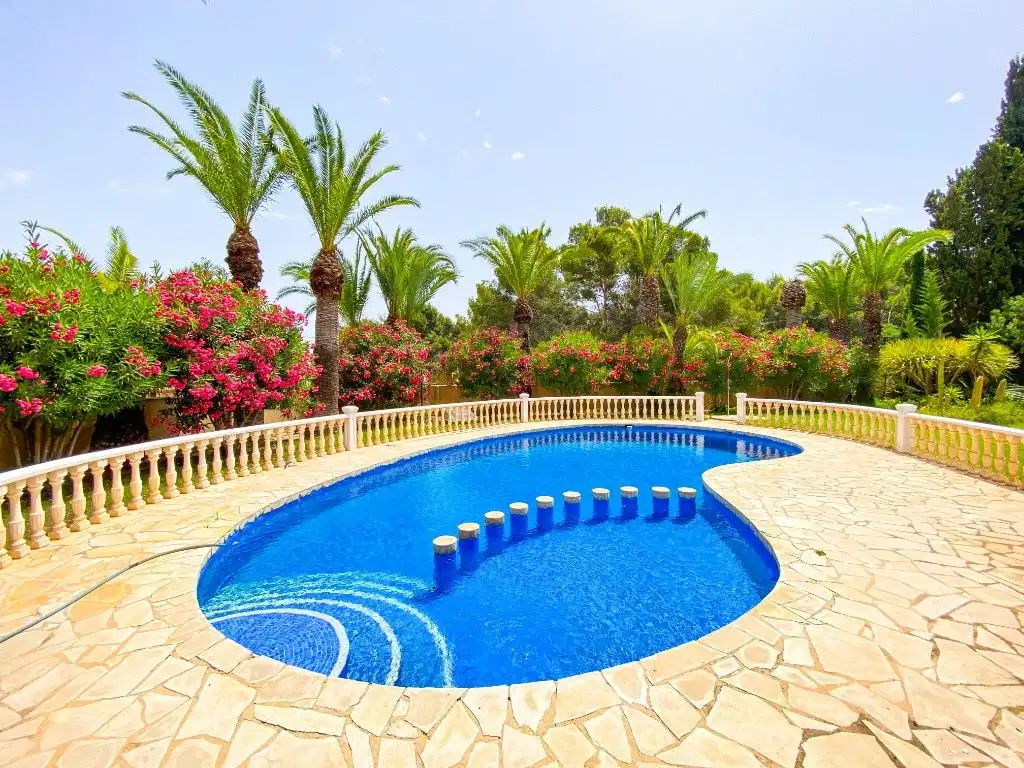 7 bedrooms, 5 bathrooms Villa in Villamartin thumb 13