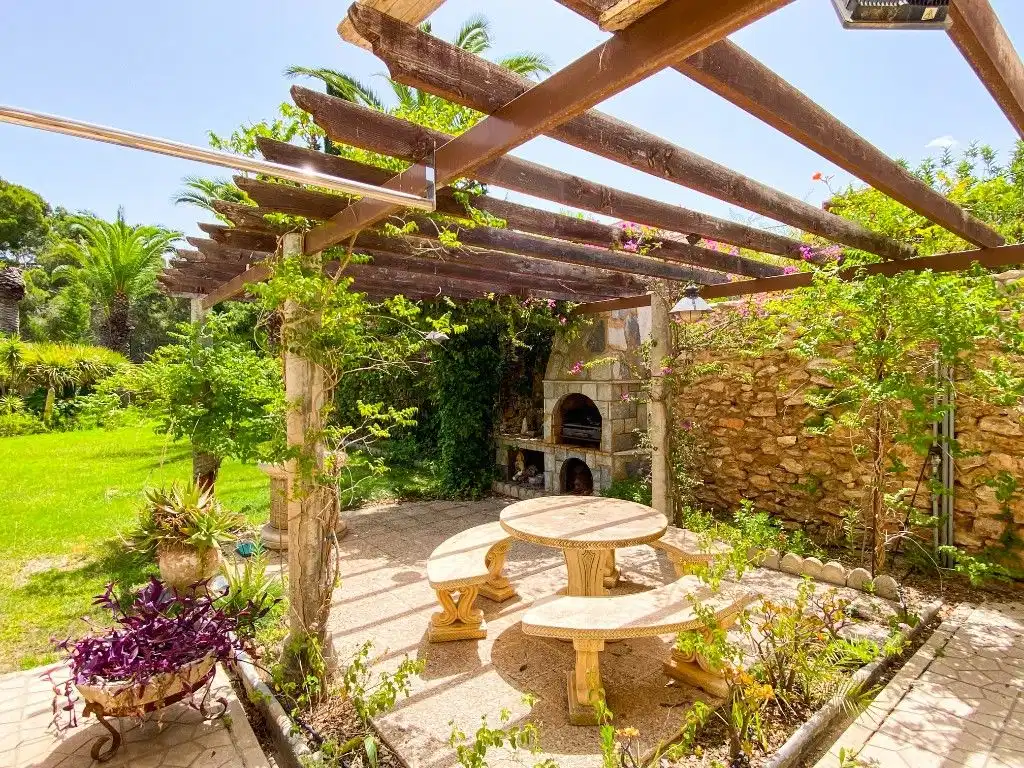 7 bedrooms, 5 bathrooms Villa in Villamartin thumb 16