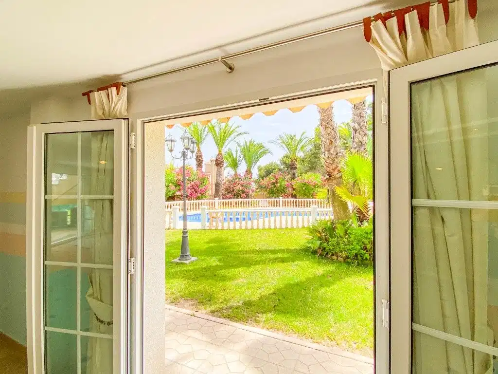 7 bedrooms, 5 bathrooms Villa in Villamartin thumb 5