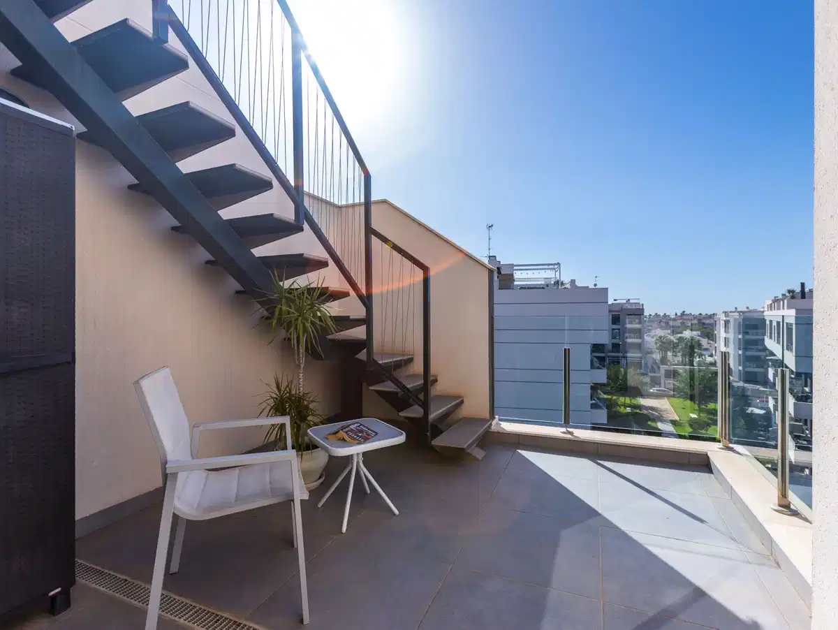 2 bedrooms, 2 bathrooms Penthouse in Villamartin thumb 14
