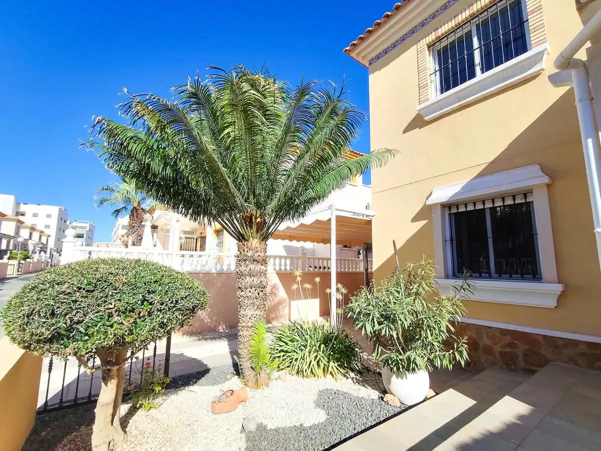2 bedrooms, 2 bathrooms Apartment in Villamartin thumb 3