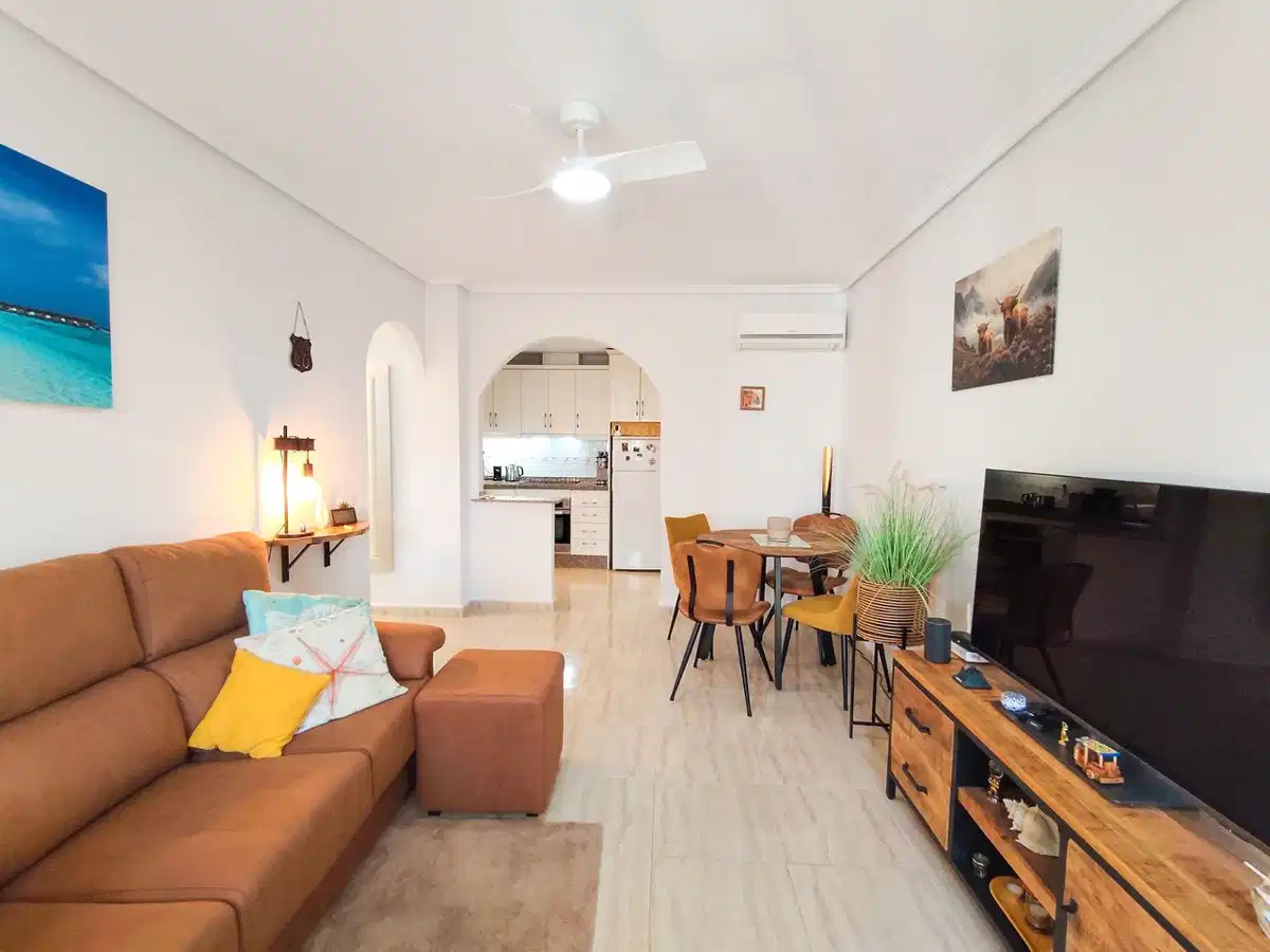 2 bedrooms, 2 bathrooms Apartment in Villamartin thumb 7