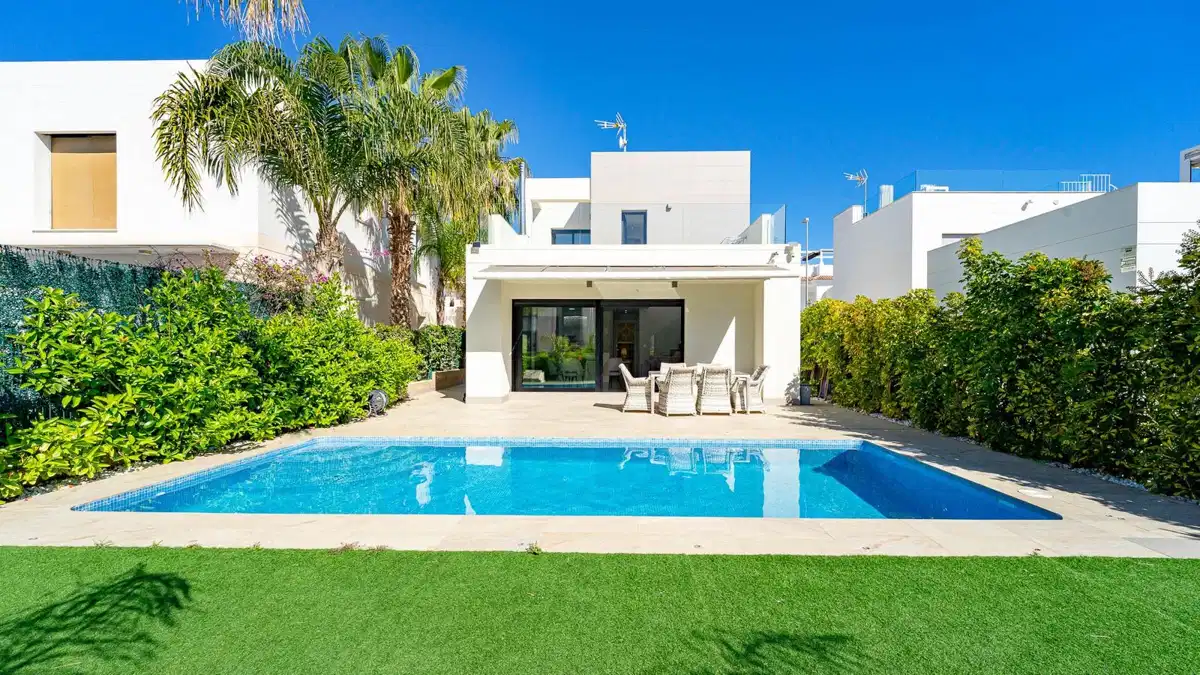 3 bedrooms, 2 bathrooms Villa in Ciudad Quesada