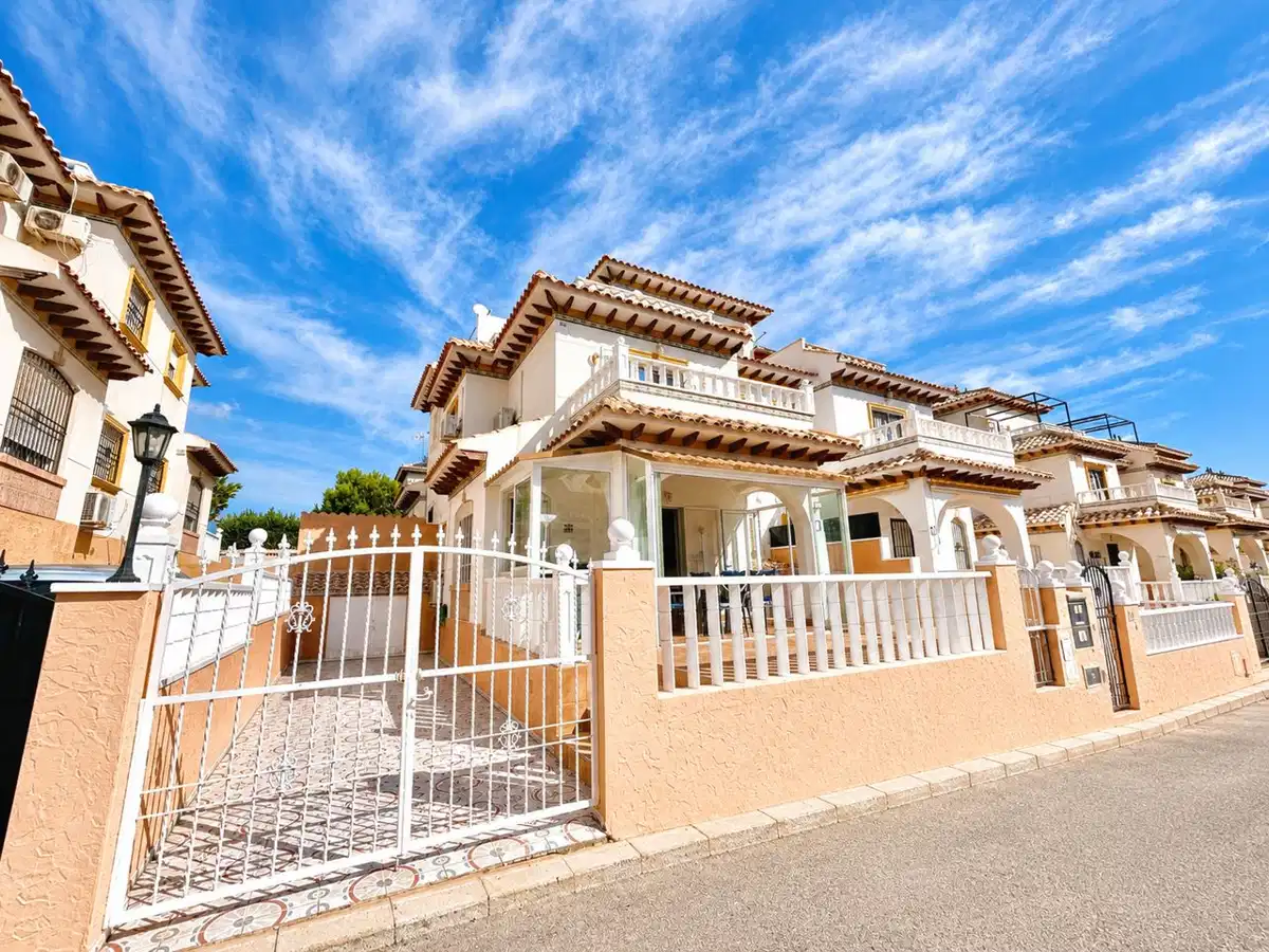 2 bedrooms, 2 bathrooms Townhouse in Cabo Roig