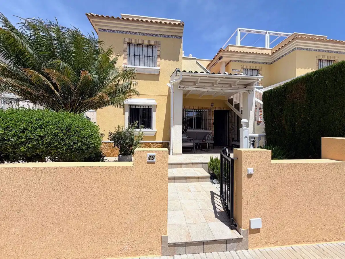 2 bedrooms, 2 bathrooms Apartment in Villamartin