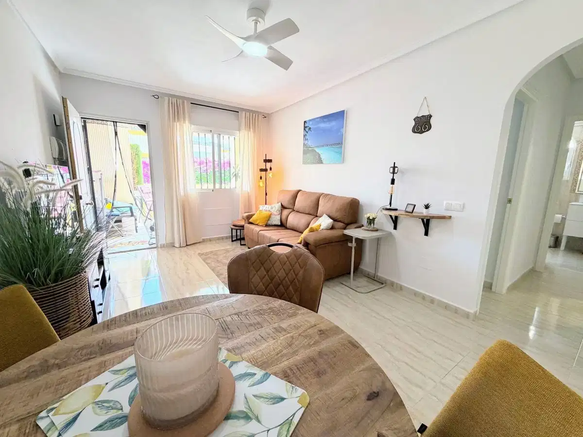2 bedrooms, 2 bathrooms Apartment in Villamartin thumb 11