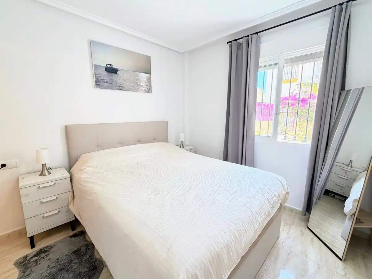 2 bedrooms, 2 bathrooms Apartment in Villamartin thumb 16