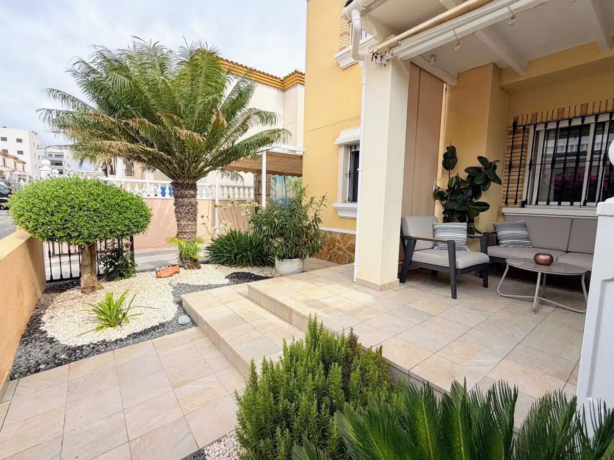 2 bedrooms, 2 bathrooms Apartment in Villamartin thumb 2
