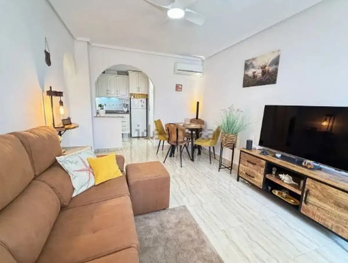 2 bedrooms, 2 bathrooms Apartment in Villamartin thumb 7