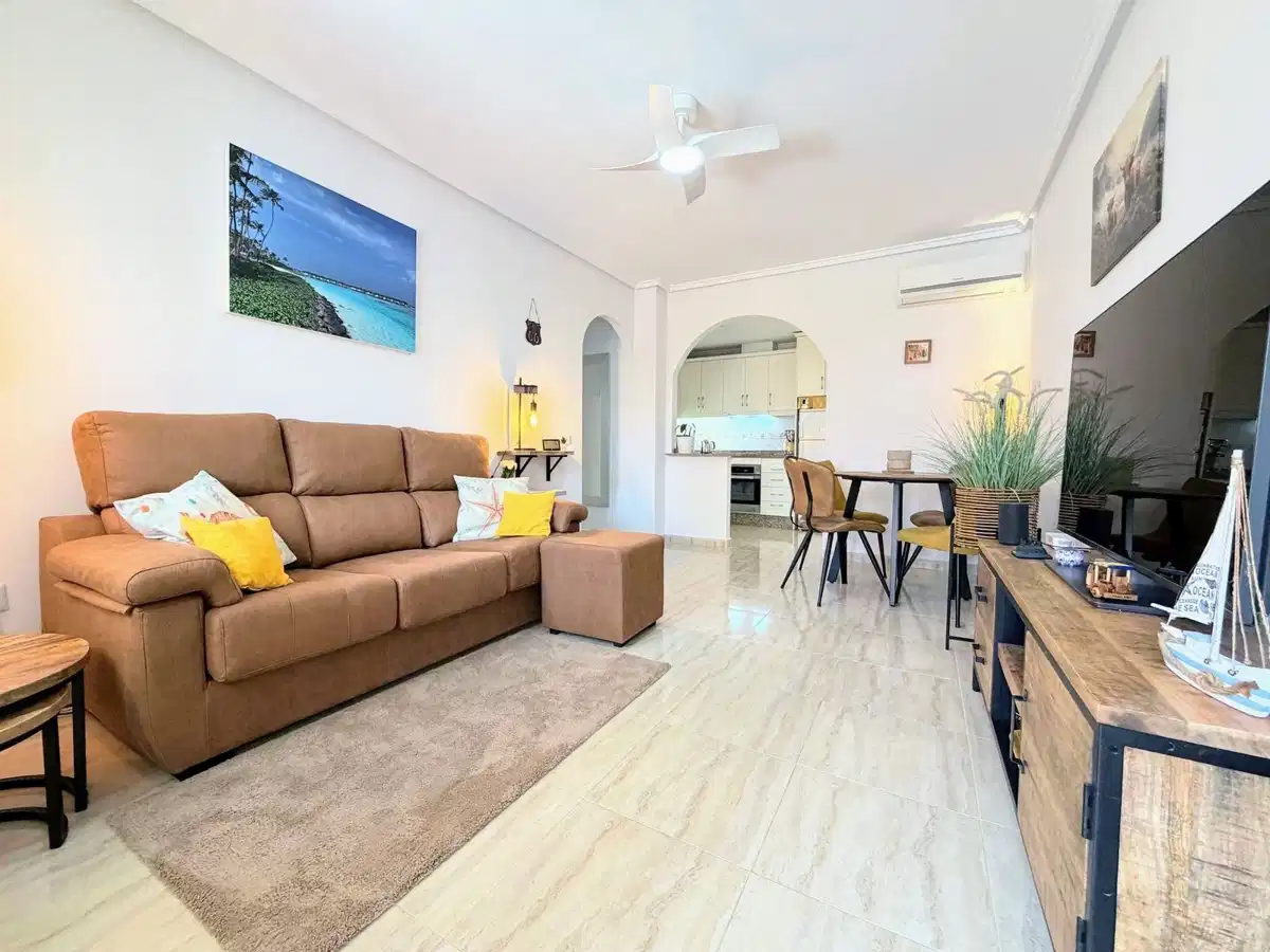 2 bedrooms, 2 bathrooms Apartment in Villamartin thumb 9