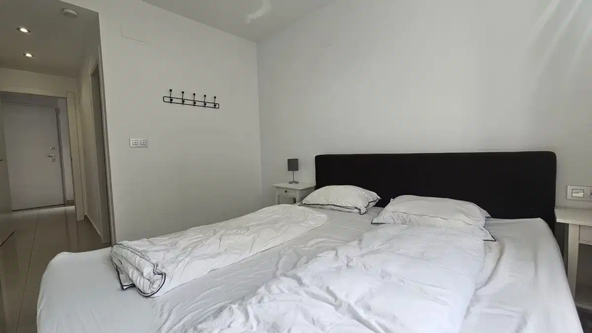 6 bedrooms, 4 bathrooms Villa in Villamartin thumb 8