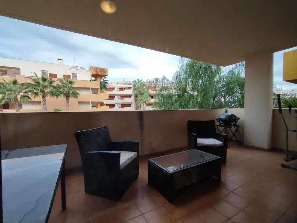2 bedrooms, 1 bathrooms Apartment in Punta Prima thumb 2