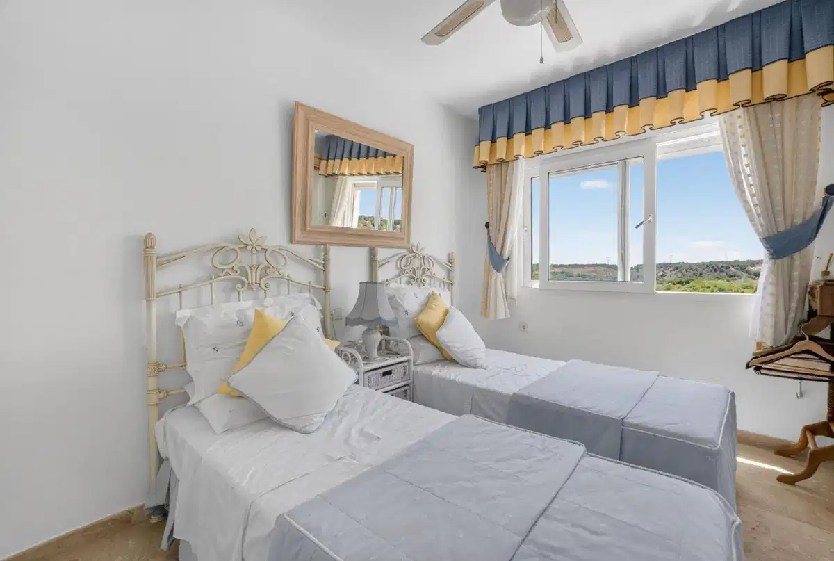 5 bedrooms, 5 bathrooms Villa in Orihuela Costa thumb 15