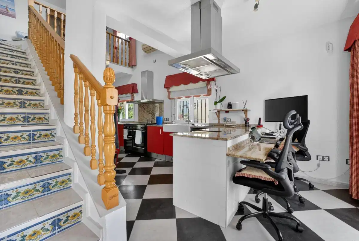 5 bedrooms, 5 bathrooms Villa in Orihuela Costa thumb 7