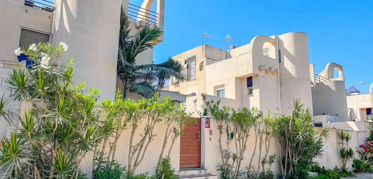 2 bedrooms, 1 bathrooms Townhouse in Torrevieja