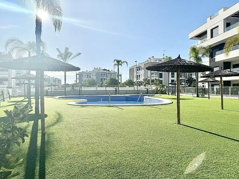 3 bedrooms, 2 bathrooms Penthouse in Villamartin
