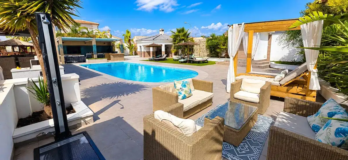 5 bedrooms, 3 bathrooms Villa in Torrevieja