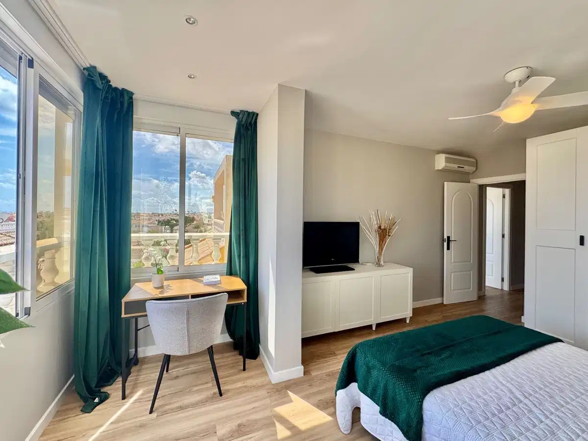 3 bedrooms, 2 bathrooms Townhouse in Orihuela Costa thumb 4