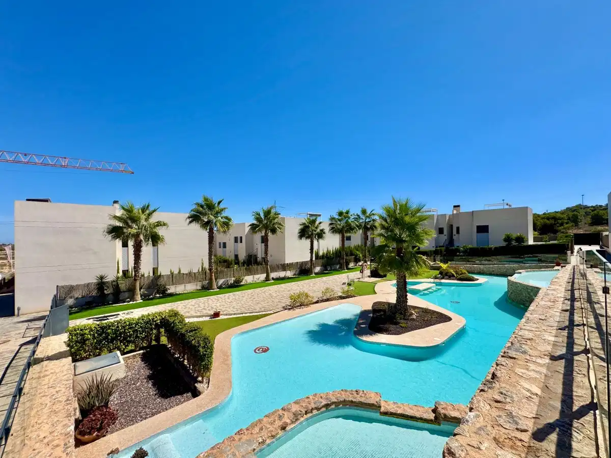 2 bedrooms, 2 bathrooms Apartment in Villamartin