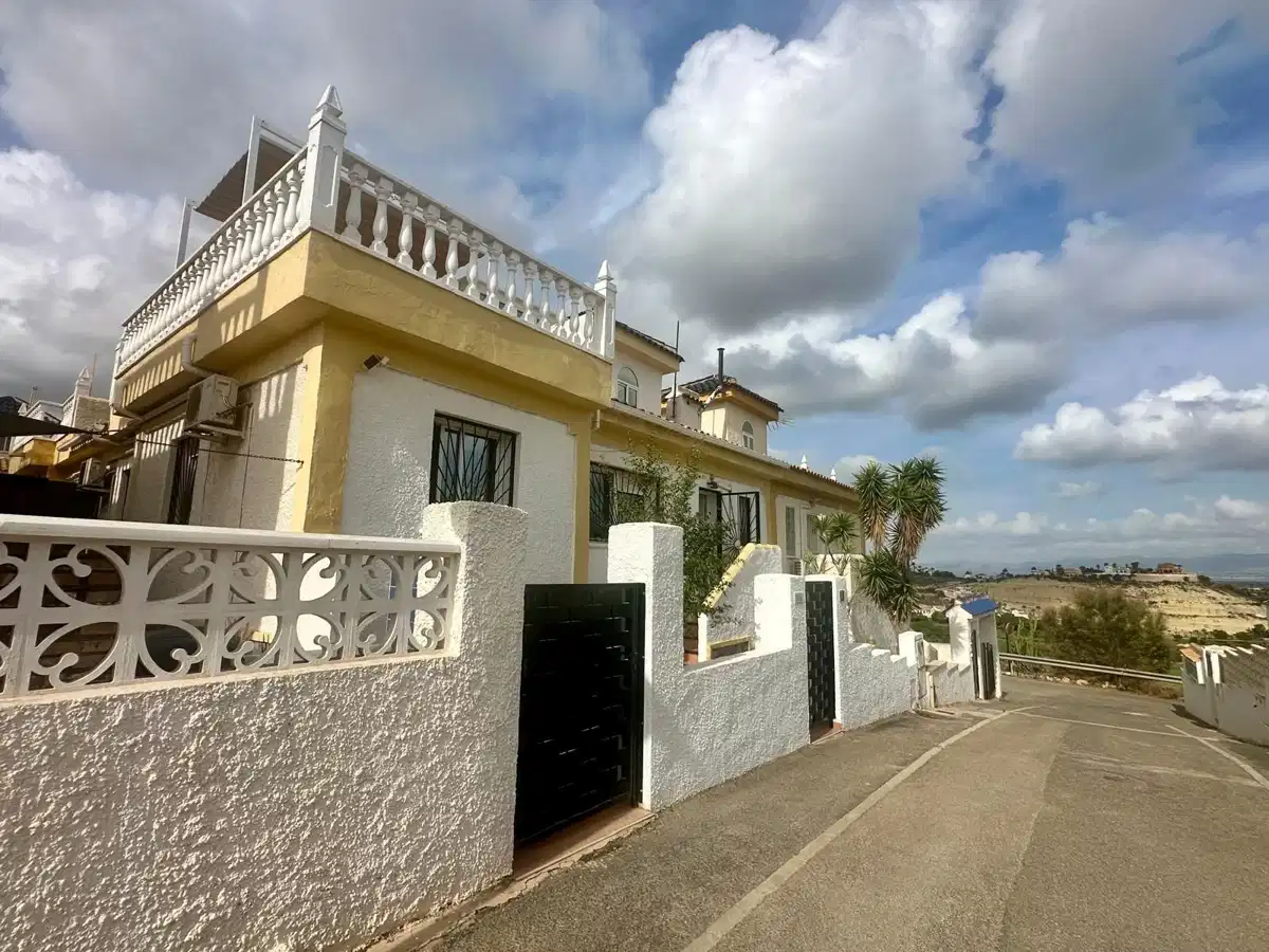 2 bedrooms, 1 bathrooms Bungalow in Ciudad Quesada