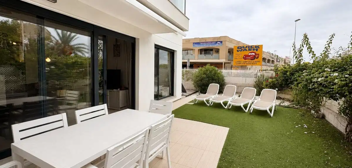 3 bedrooms, 2 bathrooms Apartment in Punta Prima thumb 3
