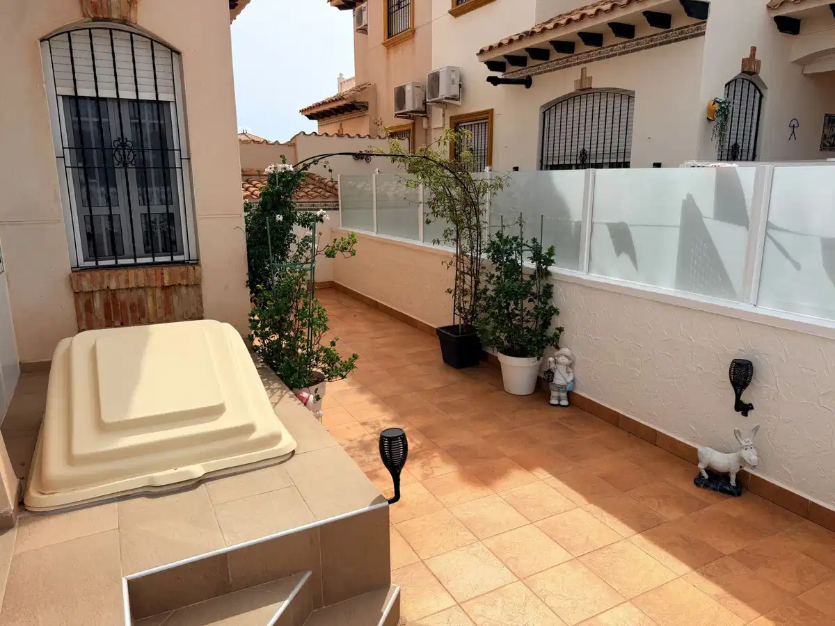 3 bedrooms, 2 bathrooms Quad in Orihuela Costa thumb 5