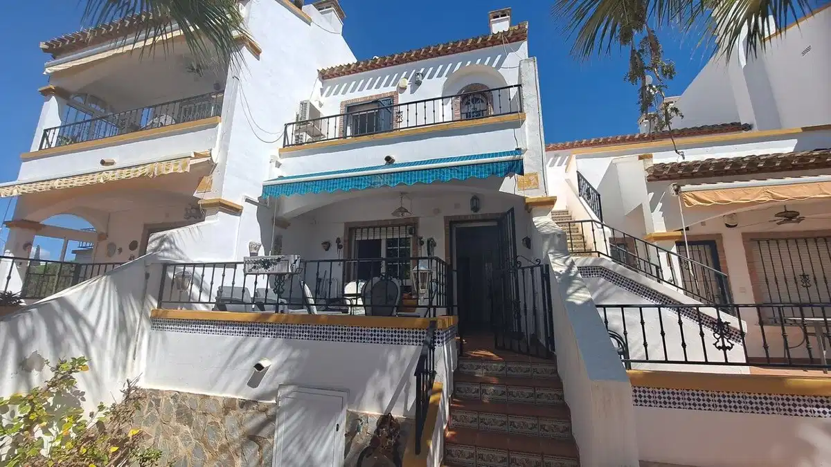 2 bedrooms, 1 bathrooms Townhouse in Orihuela Costa