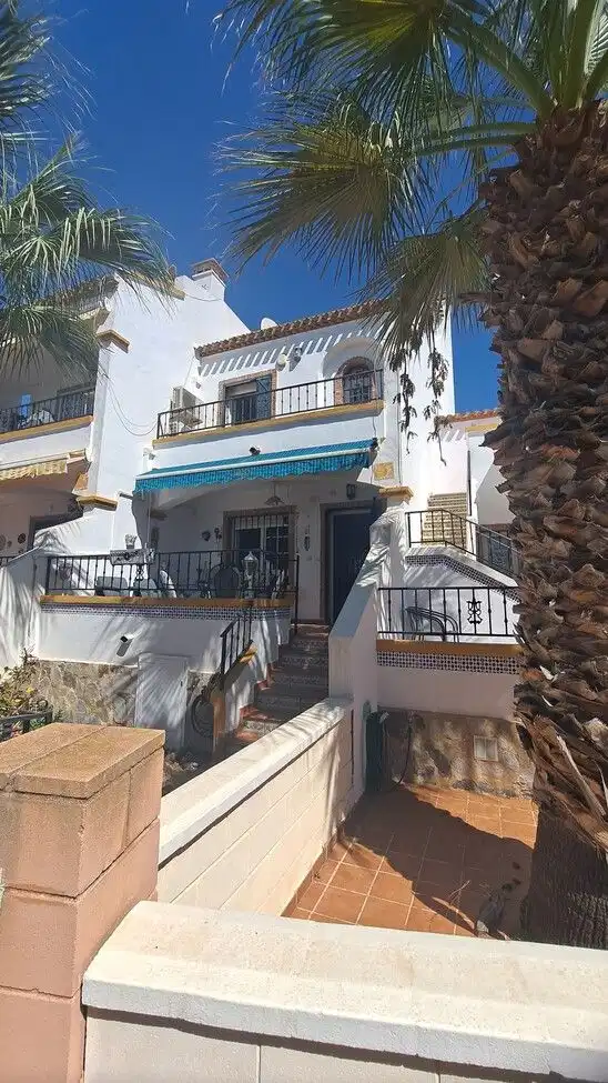 2 bedrooms, 1 bathrooms Townhouse in Orihuela Costa thumb 4
