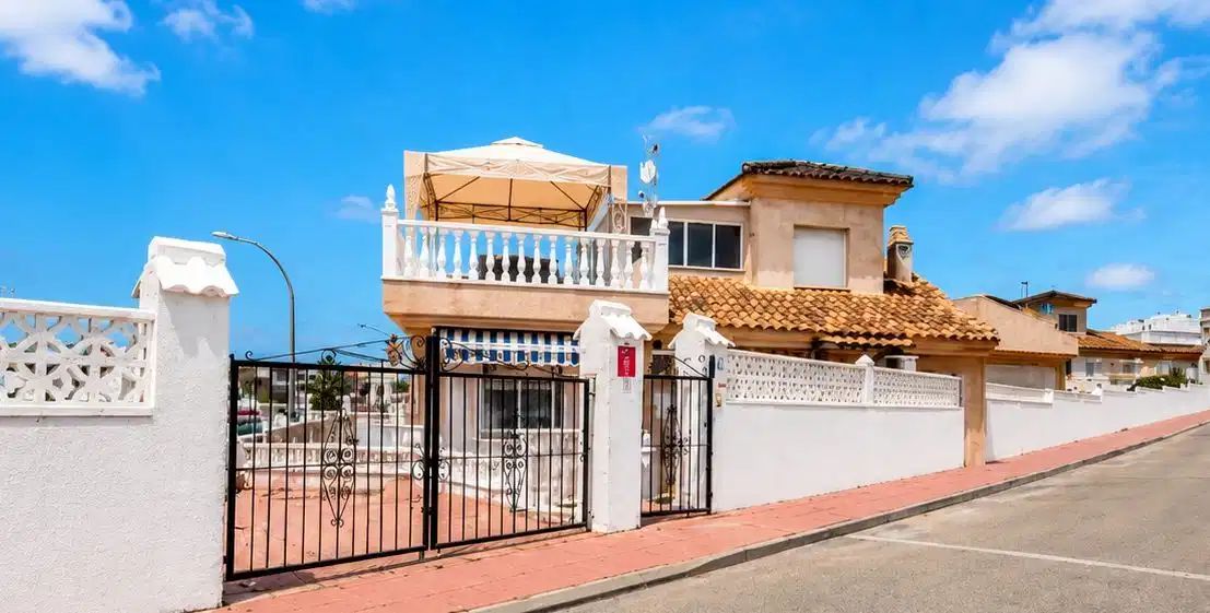 4 bedrooms, 2 bathrooms Villa in Ciudad Quesada