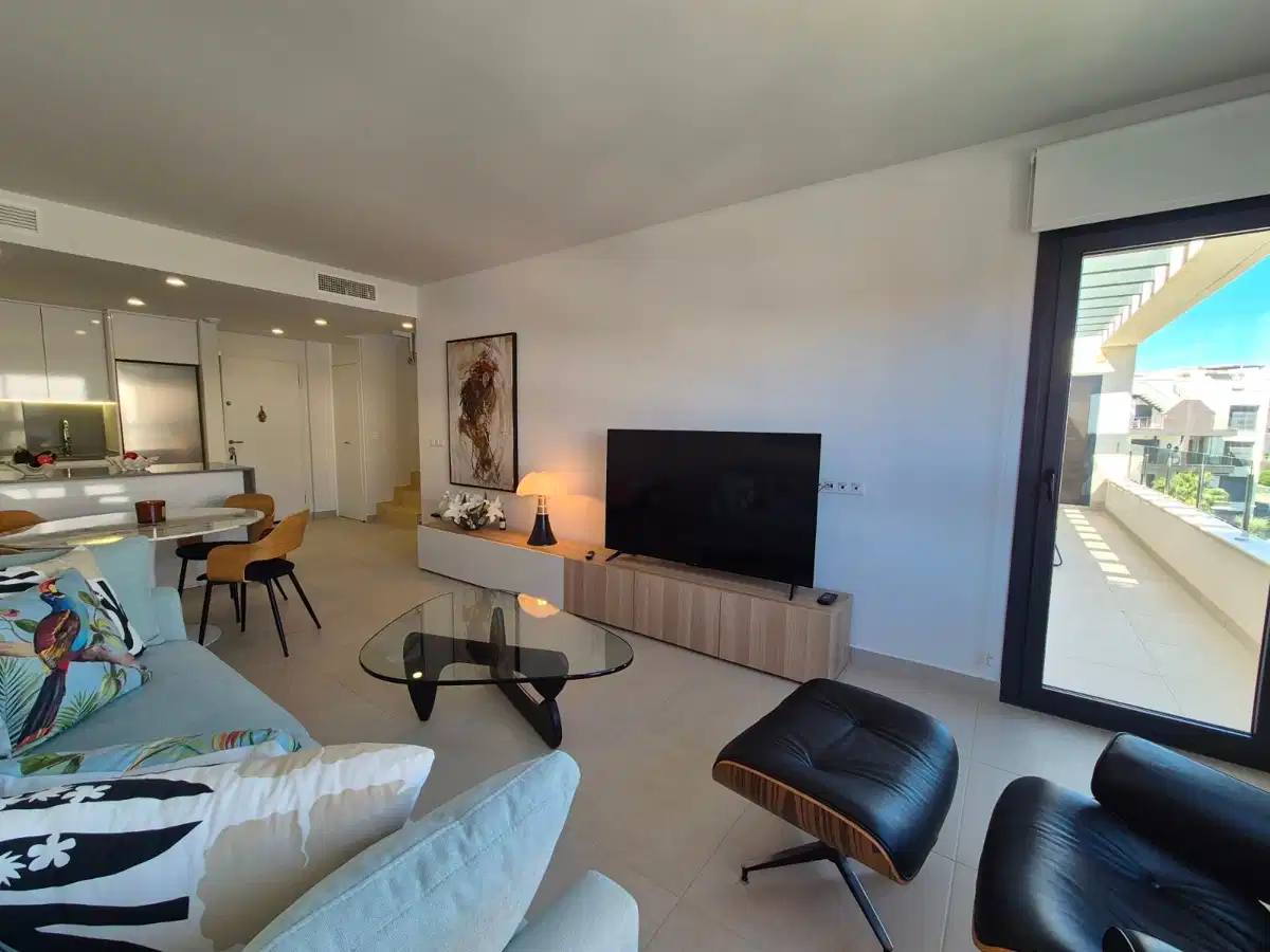3 bedrooms, 2 bathrooms Penthouse in Villamartin thumb 11