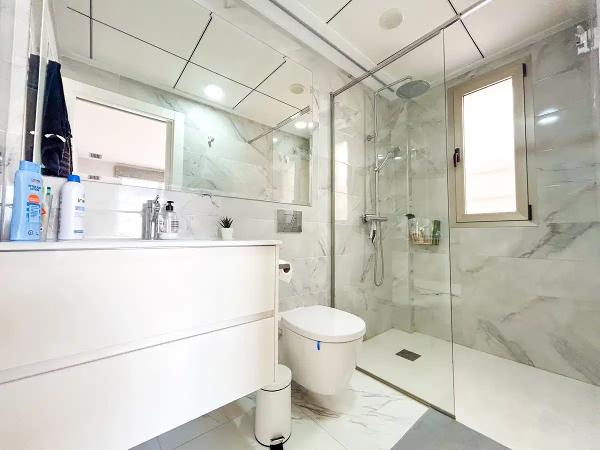 3 bedrooms, 3 bathrooms Villa in Villamartin thumb 14