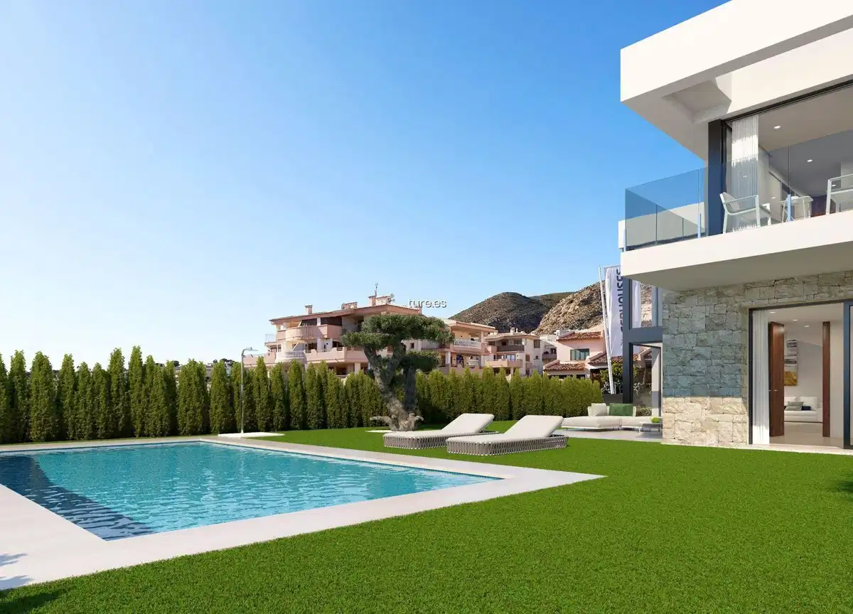 3 bedrooms, 3 bathrooms Villa in Finestrat