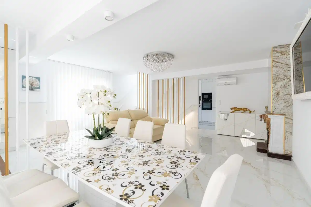 4 bedrooms, 3 bathrooms Townhouse in Punta Prima