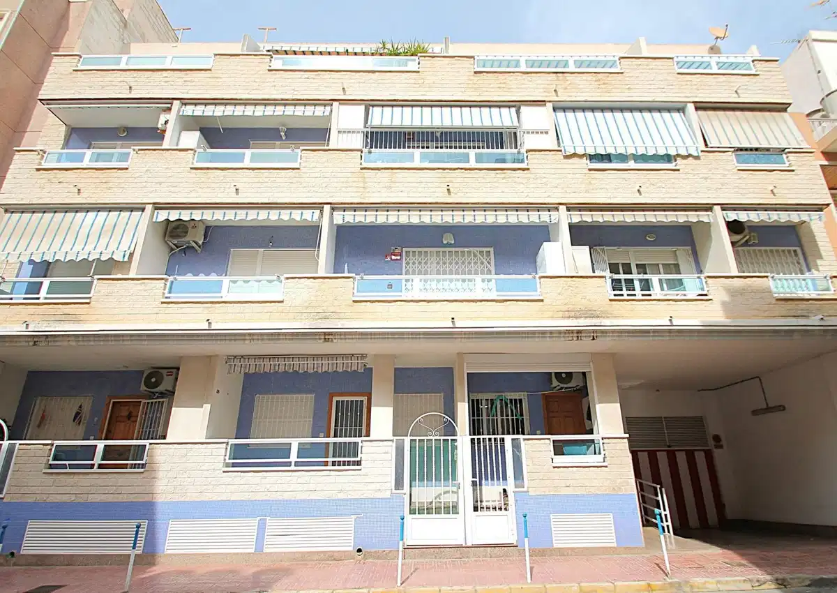 3 bedrooms, 2 bathrooms Apartment in Torrevieja